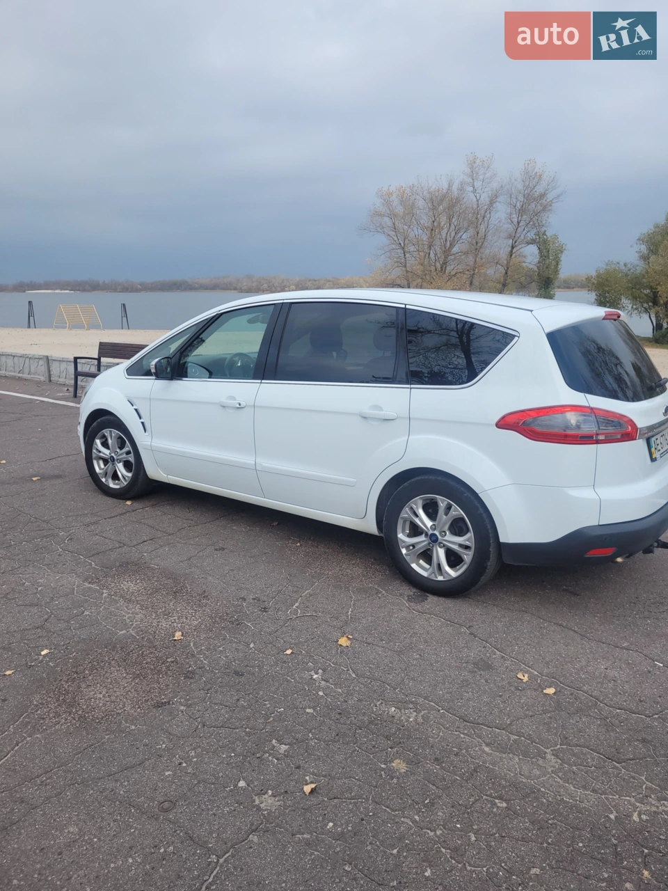 2013 Ford S-MAX - мініатюра 16