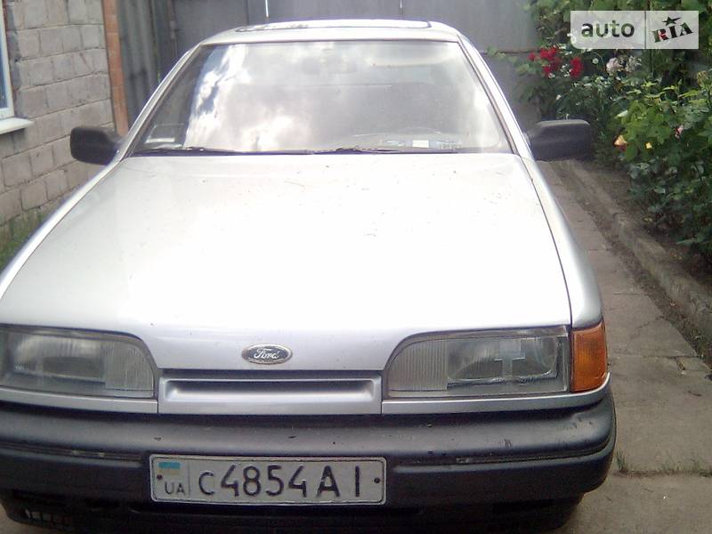 Хэтчбек Ford Scorpio 1991 в Старобельске