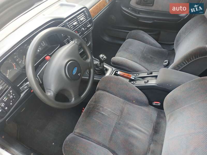 Хетчбек Ford Scorpio 1992 в Полтаві