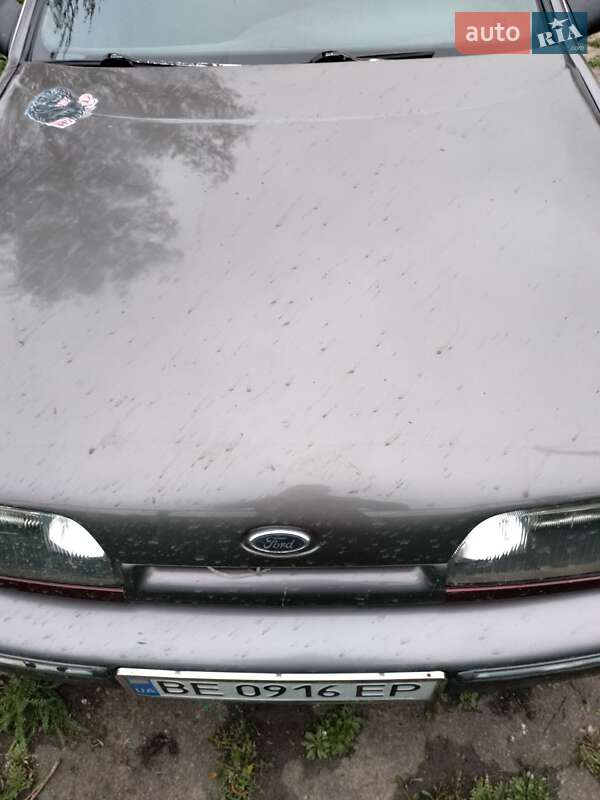 Седан Ford Scorpio 1985 в Братському