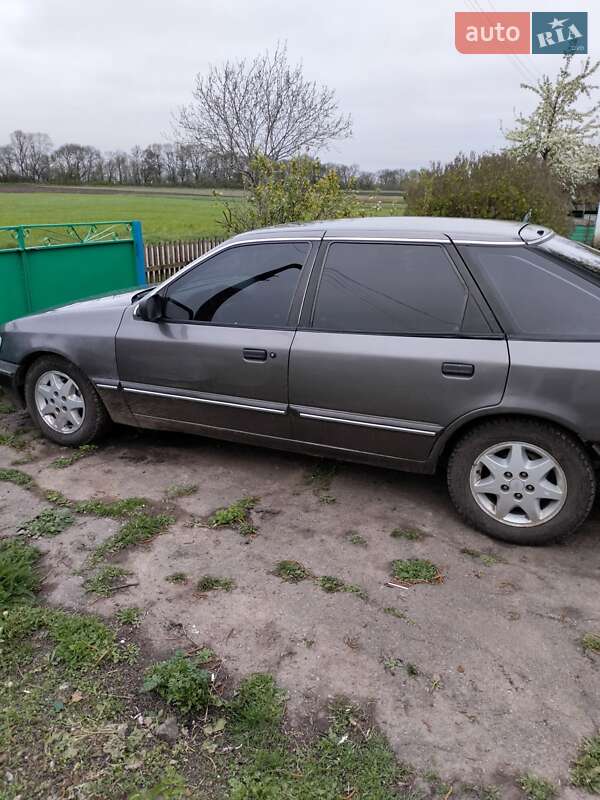 Седан Ford Scorpio 1985 в Братському