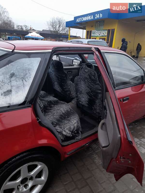 Седан Ford Scorpio 1986 в Володимирі