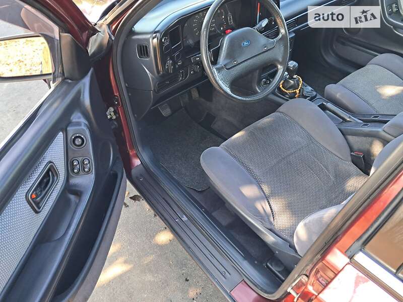 Седан Ford Scorpio 1990 в Бучі