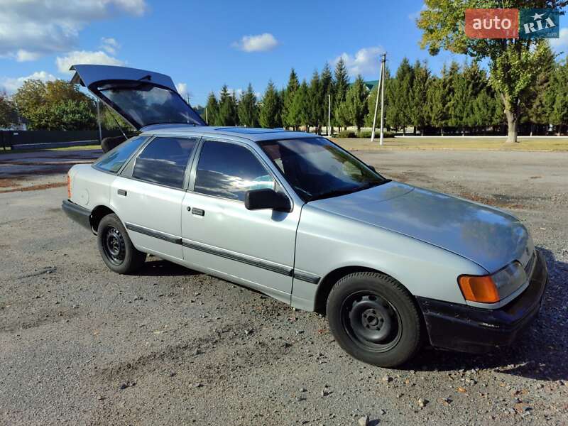 Ліфтбек Ford Scorpio 1989 в Миронівці