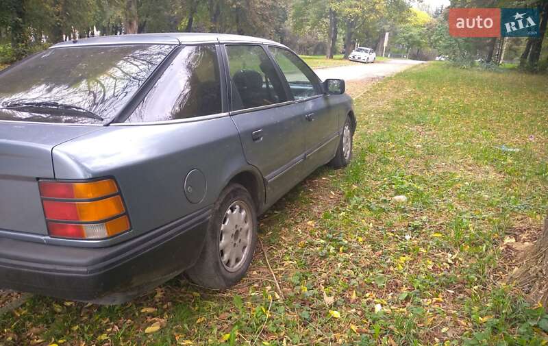 Седан Ford Scorpio 1988 в Сарнах