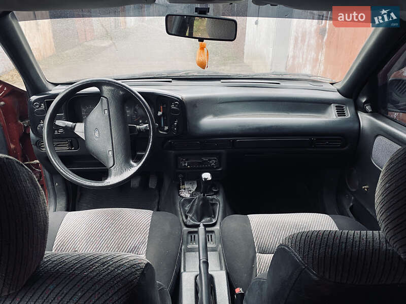 Лифтбек Ford Scorpio 1986 в Киеве