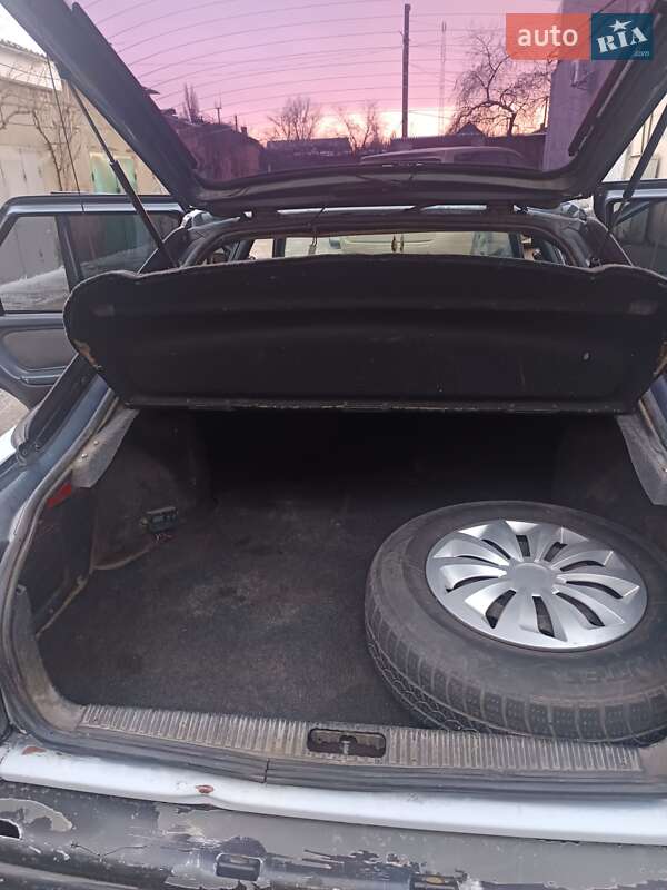 Лифтбек Ford Scorpio 1987 в Раздельной