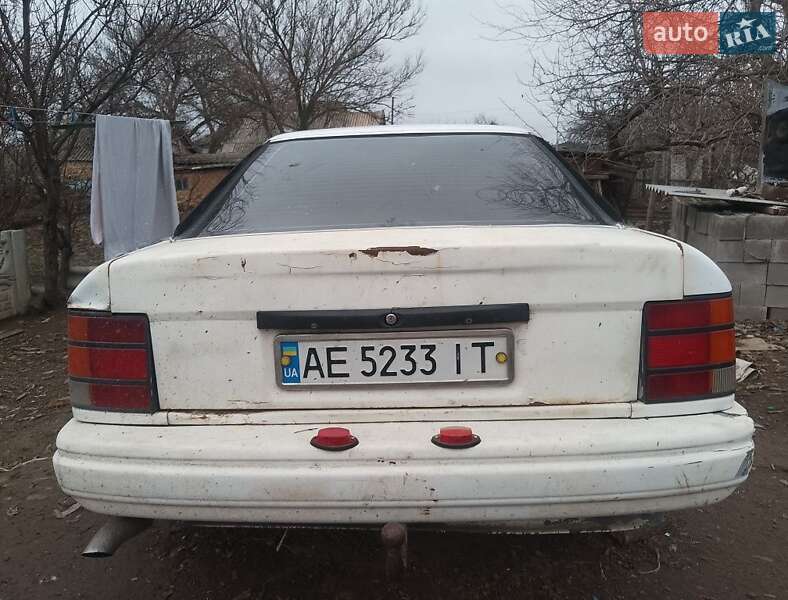 Седан Ford Scorpio 1985 в Великій Олександрівці