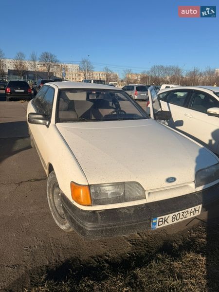 Лифтбек Ford Scorpio 1986 в Нетешине