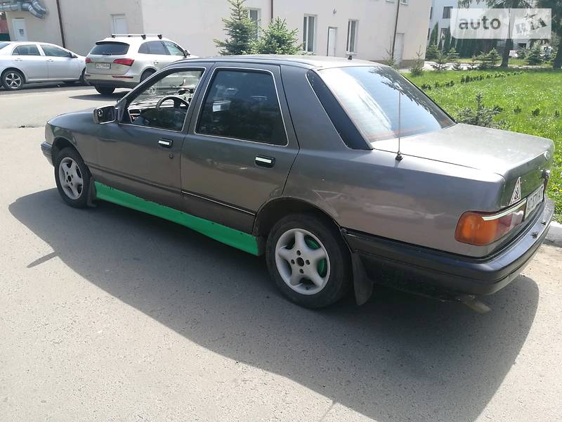 Седан Ford Sierra 1988 в Луцьку