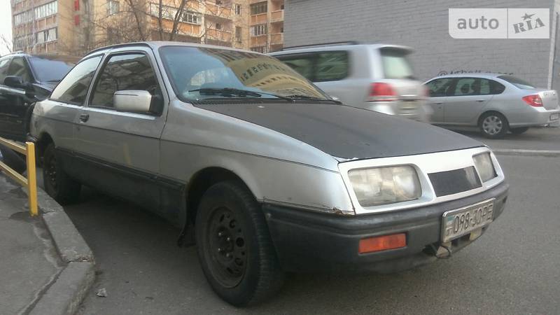 Хэтчбек Ford Sierra 1985 в Киеве