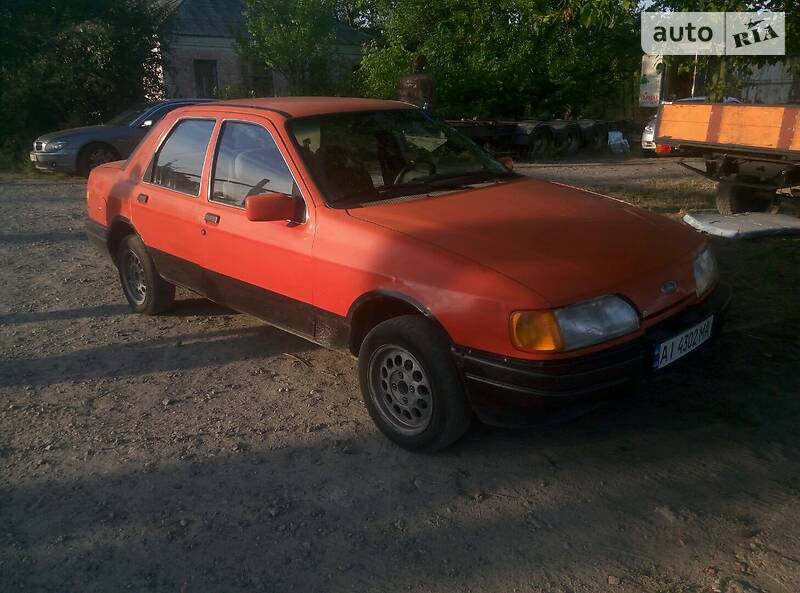 Седан Ford Sierra 1988 в Переяславе