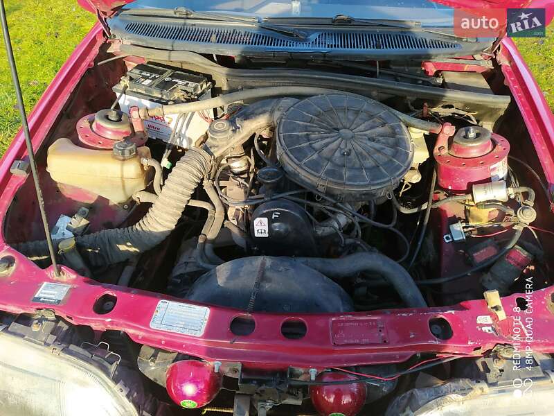Седан Ford Sierra 1987 в Буске