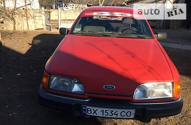 Хетчбек Ford Sierra 1987 в Дунаївцях