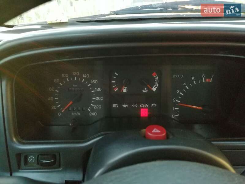 Седан Ford Sierra 1992 в Виноградове