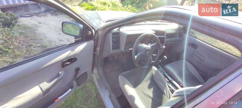 Седан Ford Sierra 1988 в Чернигове фото 9 Седан Ford Sierra 1988 в Чернигове