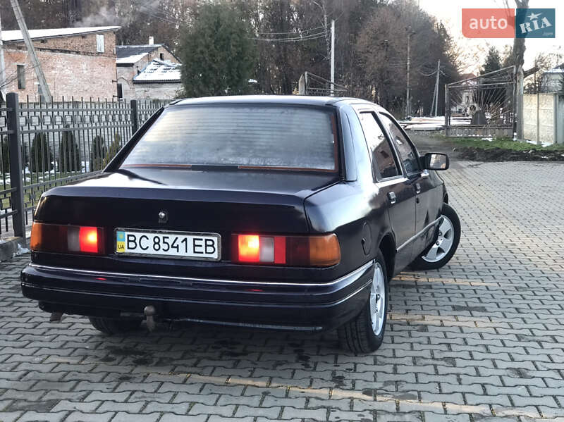 Седан Ford Sierra 1987 в Стрые