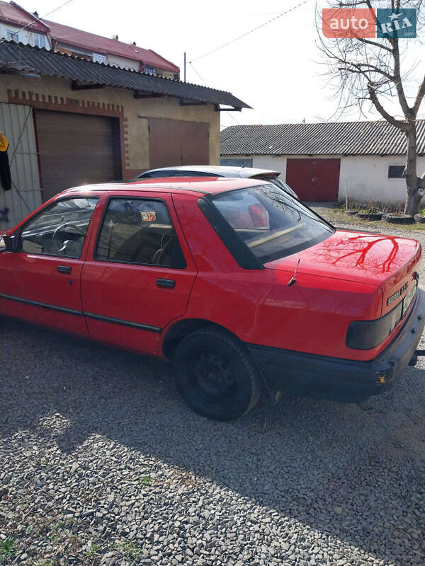 Седан Ford Sierra 1988 в Ужгороді