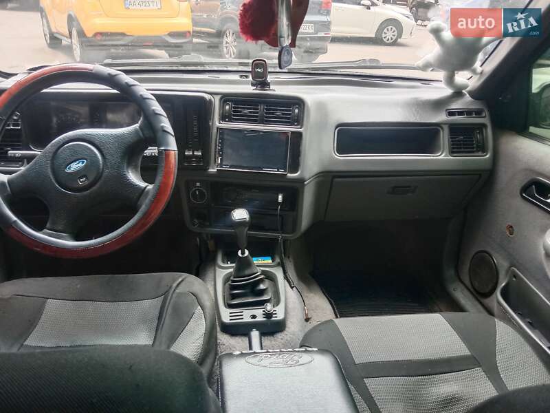 Седан Ford Sierra 1989 в Киеве
