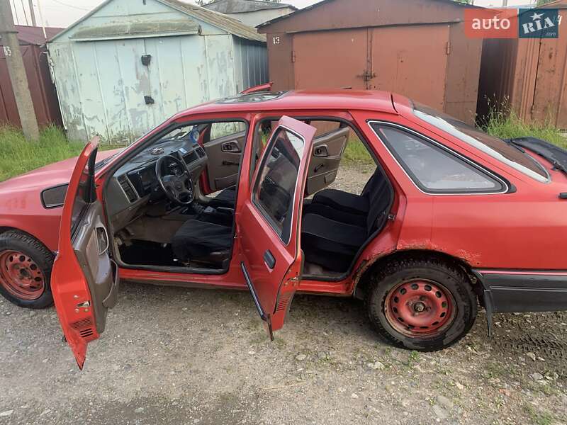 Ліфтбек Ford Sierra 1985 в Дрогобичі