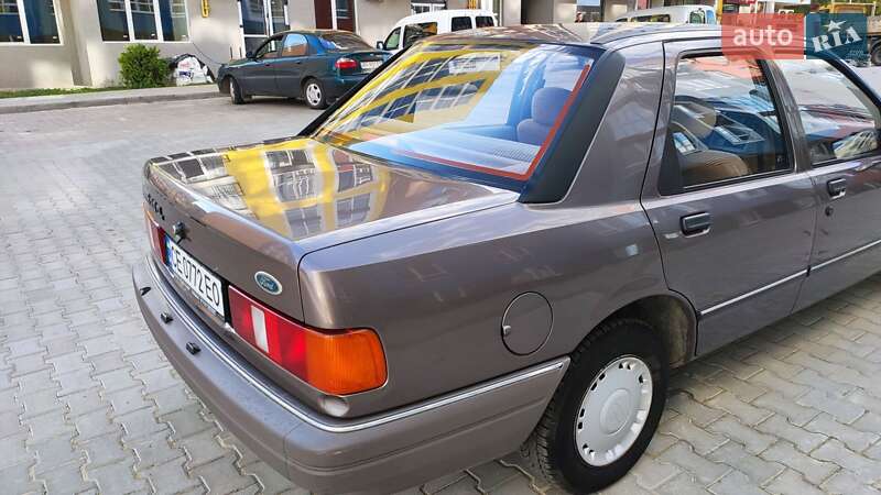 Седан Ford Sierra 1987 в Черновцах