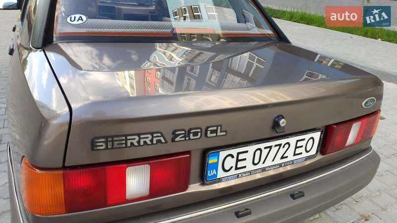 Седан Ford Sierra 1987 в Черновцах
