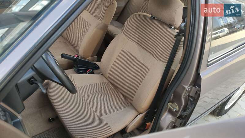 Седан Ford Sierra 1987 в Черновцах
