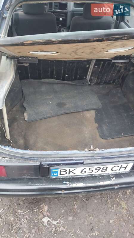 Седан Ford Sierra 1988 в Ровно фото 9 Седан Ford Sierra 1988 в Ровно