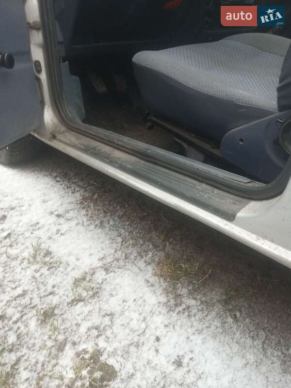 Седан Ford Sierra 1989 в Буче