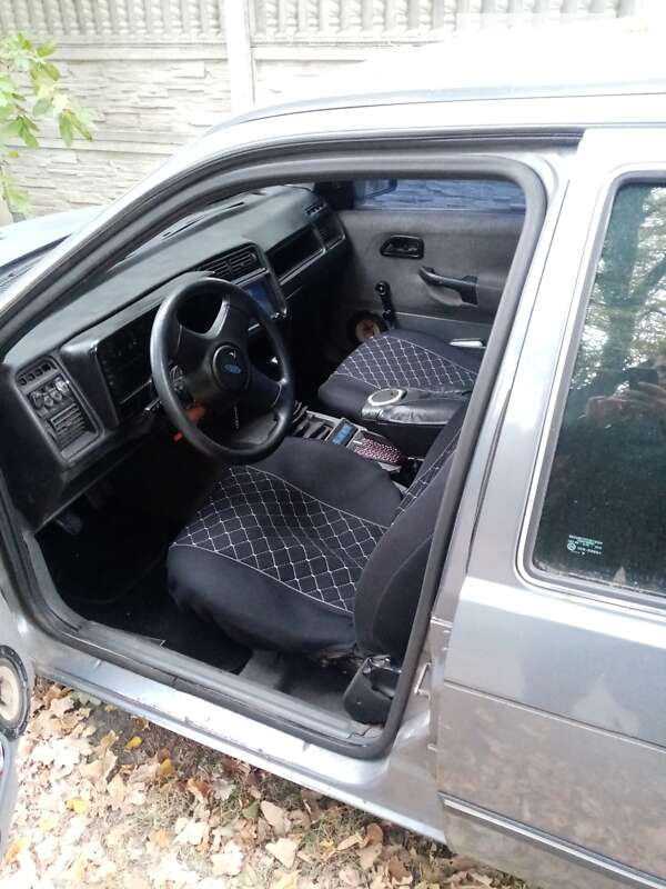 Седан Ford Sierra 1988 в Киеве