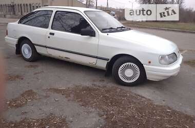 Седан Ford Sierra 1988 в Путивлі