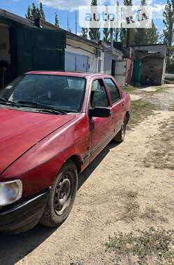 Седан Ford Sierra 1992 в Вараше