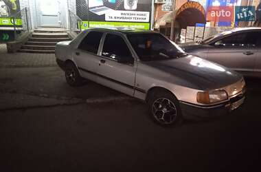 Седан Ford Sierra 1989 в Ромнах