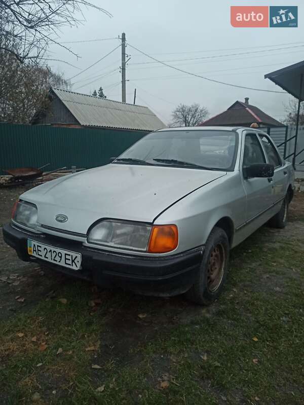 Седан Ford Sierra 1988 в Павлограде