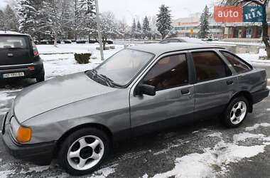 Ліфтбек Ford Sierra 1988 в Надвірній