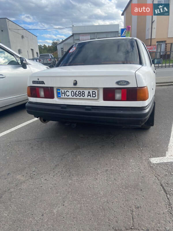 Седан Ford Sierra 1988 в Львові