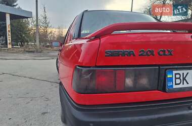 Седан Ford Sierra 1991 в Вараше