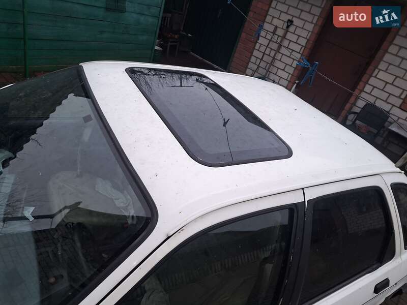 Лифтбек Ford Sierra 1992 в Житомире фото 6 Лифтбек Ford Sierra 1992 в Житомире