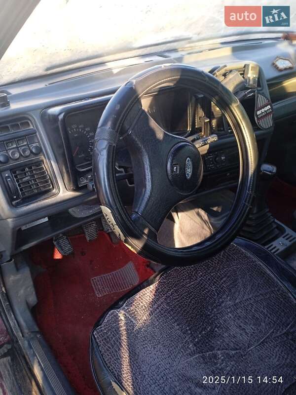 Седан Ford Sierra 1989 в Николаеве