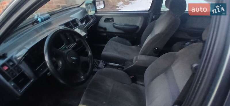 Седан Ford Sierra 1987 в Лебедине
