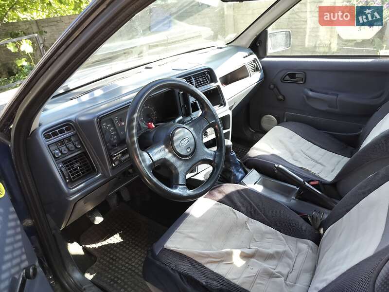 Седан Ford Sierra 1990 в Ставищі