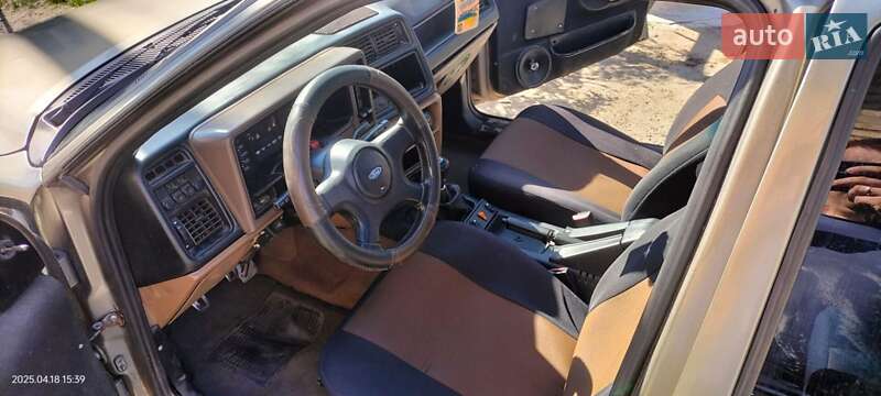 Седан Ford Sierra 1990 в Кропивницком