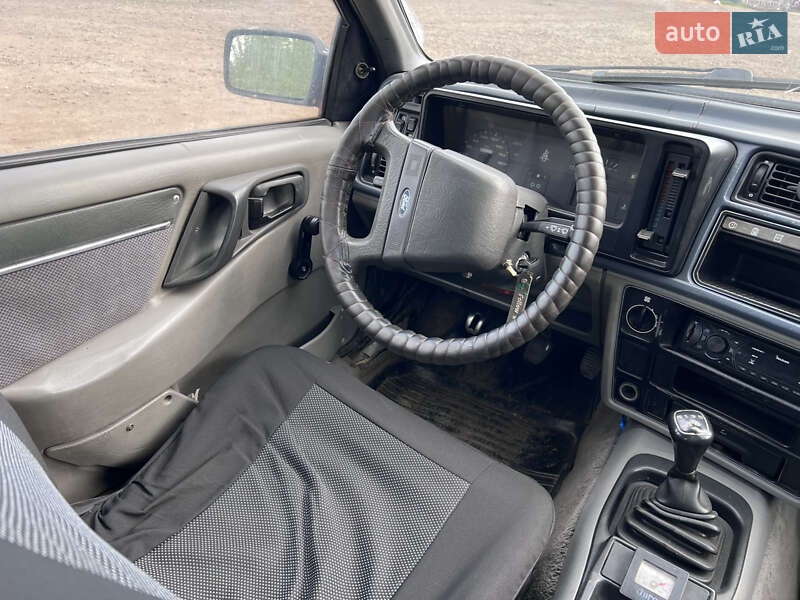 Лифтбек Ford Sierra 1983 в Братском