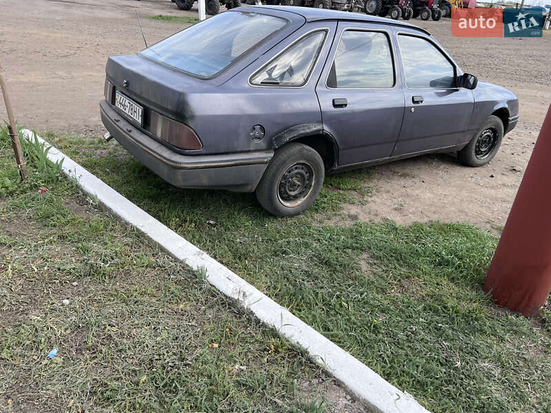 Лифтбек Ford Sierra 1983 в Братском