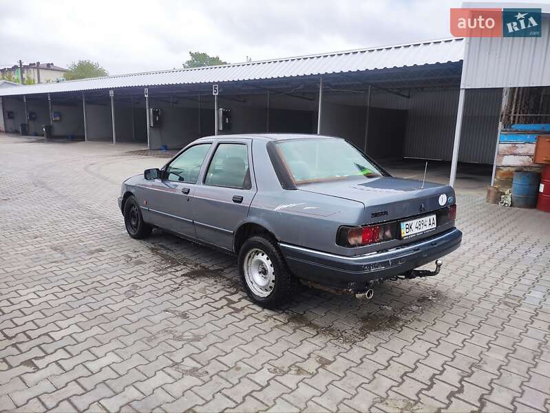 Седан Ford Sierra 1993 в Староконстантинове