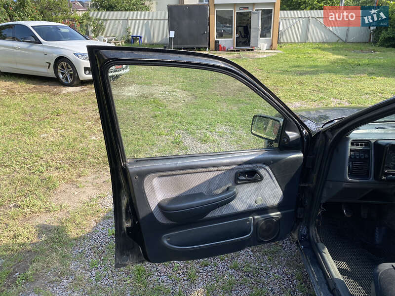 Седан Ford Sierra 1987 в Киеве