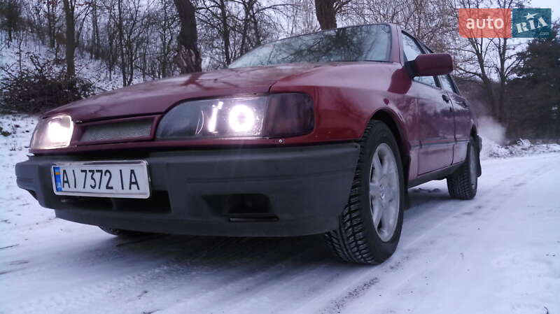 Седан Ford Sierra 1988 в Обухові