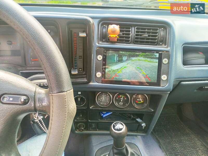 Седан Ford Sierra 1988 в Обухові