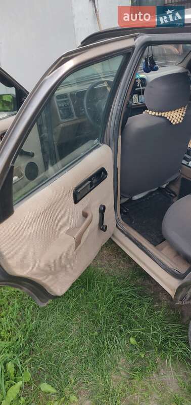Лифтбек Ford Sierra 1987 в Киеве