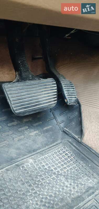 Лифтбек Ford Sierra 1987 в Киеве